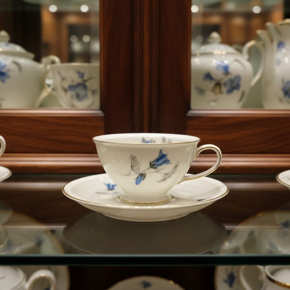 Rosenthal Winifred Teacup Saucer Selb Germany-Blue Bellflowers-Gold Trim-Vintage - Picture 10 of 10